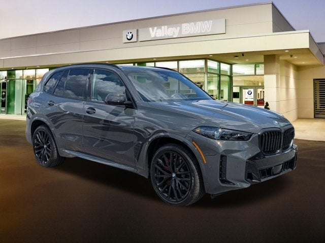 2026 BMW X5 xDrive40i in Dravit Grey Metallic — front three-quarter view
