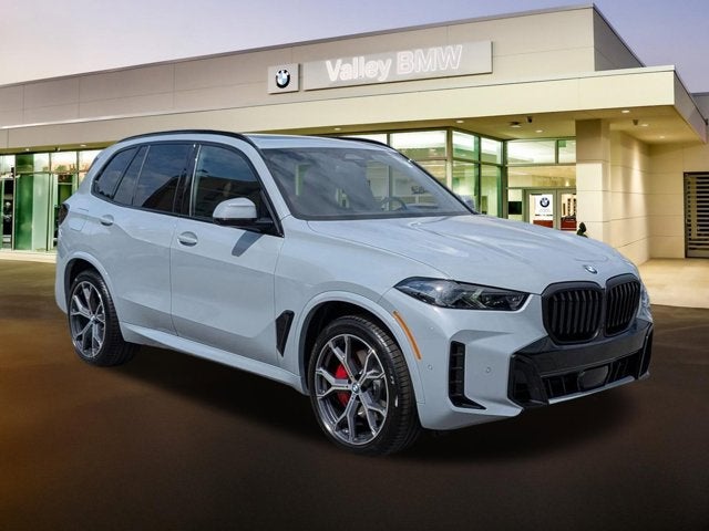 2026 BMW X5 xDrive40i in Brooklyn Grey Metallic — front three-quarter view