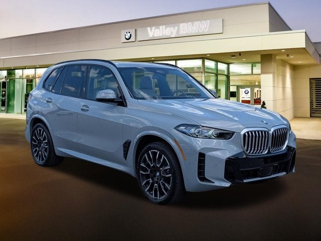 2026 BMW X5 xDrive40i in Brooklyn Grey Metallic — front three-quarter view